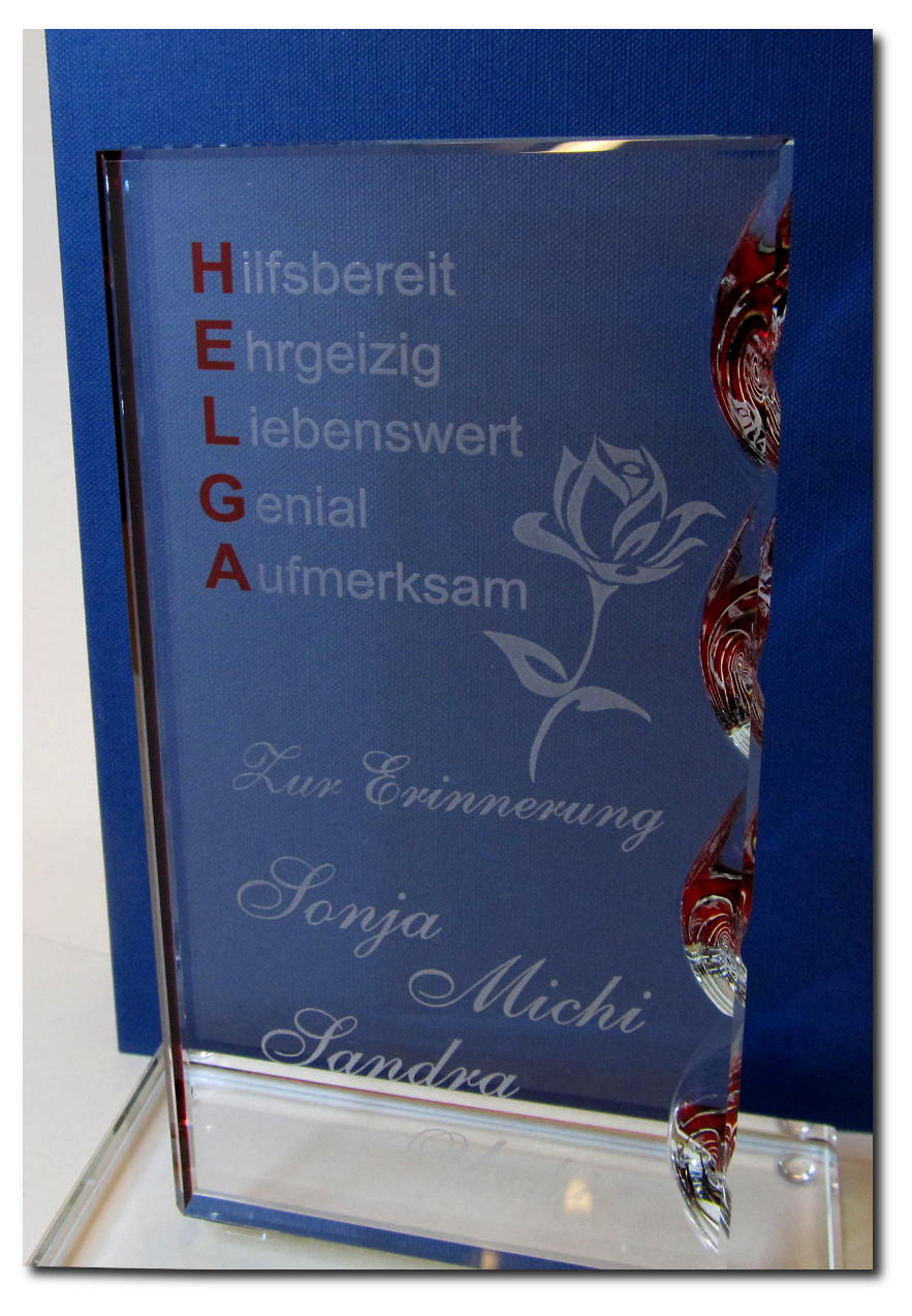 Glastrophäe mit Lasergravur und UV_Druck Glastrophäe mit Lasergravur und UV_Druck