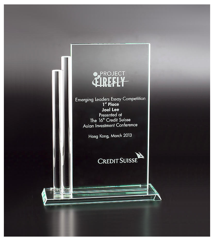 Glaspokal mit Lasergarvur Glaspokal mit Lasergarvur