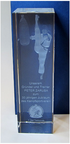 Glaspokale mit Gravur, Glastroph&auml;en, Glasawards, 3D Foto Glasgravur, Pokale:  Beispiel 8-3D