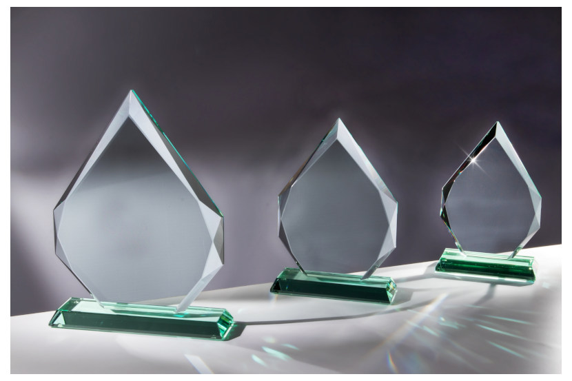 Jade-Glastrophäe Jade-Glastrophäe
