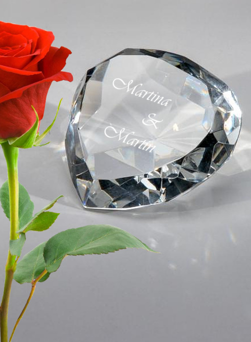 Glaspokale mit Gravur, Glastroph&auml;en, Glasawards, 3D Foto Glasgravur, Pokale:  Herz-Glasdiamant