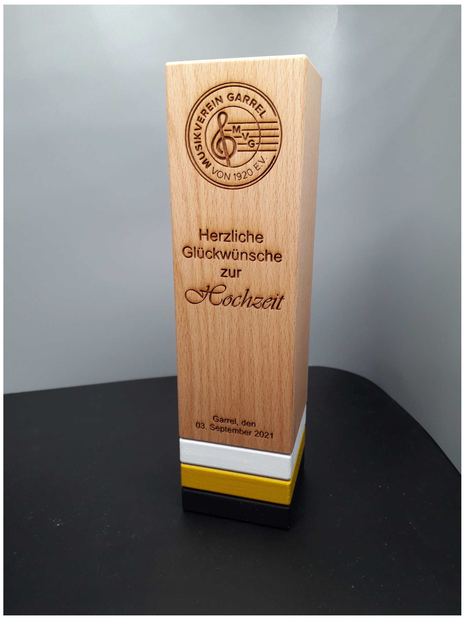 Holztroph&auml;e Triumpf